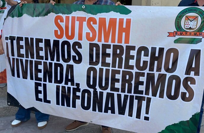 Trabajadores de servicios públicos piden entrega de uniformes