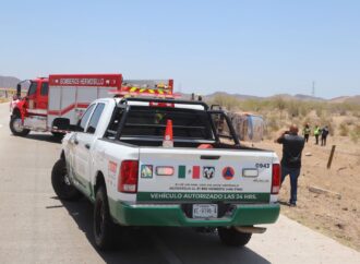 Volcadura de autobús deja un muerto y nueve lesionados en la carretera Guaymas-Hermosillo