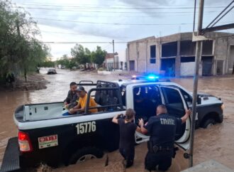Policía Estatal brinda apoyo a la ciudadanía durante las lluvias en municipios de Sonora