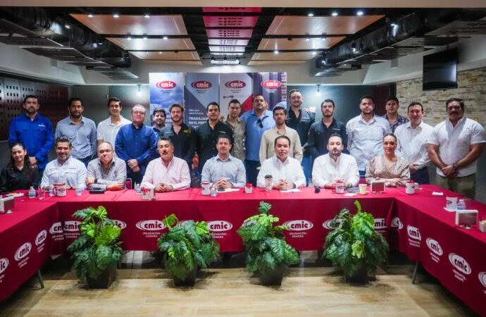 Javier Lamarque dialoga con empresarios de la construcción sobre el desarrollo de Sonora