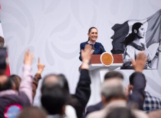 Sheinbaum presenta olinia carga: vehículo eléctrico mexicano costará alrededor de 150 mil pesos