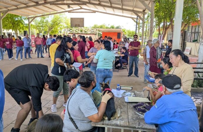 Llevan Feria de la Salud y Jornada de la Paz al ejido Francisco Villa