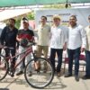 Reciben navojoenses apoyos del programa “en bici”