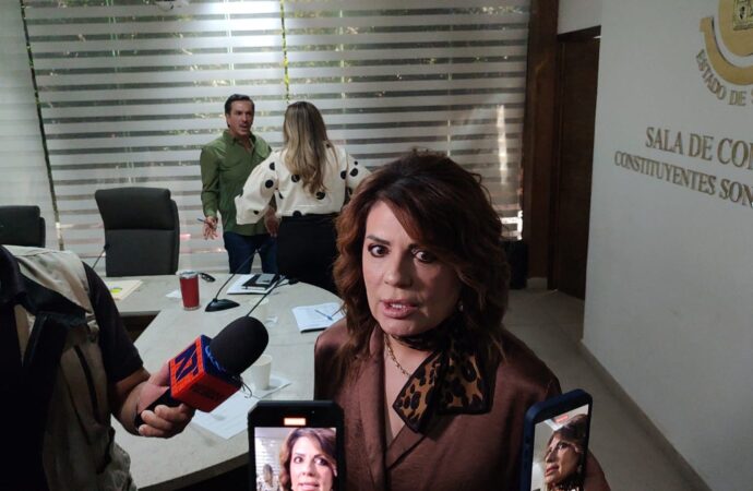Aprueban en comisiones castigos hasta por 8 años por utilizar tarjetas del bienestar sin consentimiento de adultos mayores