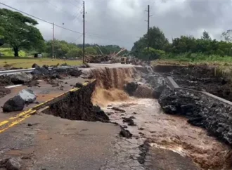 Hawái enfrenta inundaciones, deslaves y daños tras el paso de la tormenta Lala