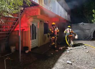 Rescatan con vida a hombre tras explosión por fuga de gas en Hermosillo
