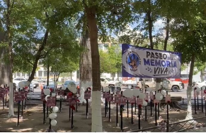 Visibilizan causa de desaparecidos con memorial en Hermosillo