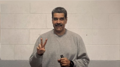Nicolás Maduro publica fotos desde prisión en Nueva York y asegura estar “firme”