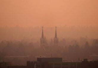 Más de 65 mil evacuados y 700 viviendas destruidas por incendios en el noroeste de EE.UU.