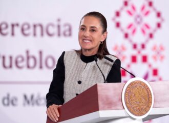 Sheinbaum anuncia inicio de la dispersión de la beca rita cetina para útiles y uniformes escolares