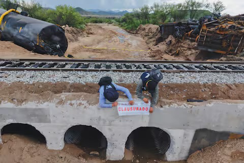 Residente del ejido Cuauhtémoc continúa grave tras derrame químico en Naco; esperan dictamen médico