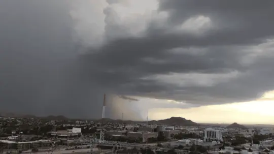 Monzón mexicano provocará tormentas en Sonora, mientras persiste calor extremo de más de 45°C