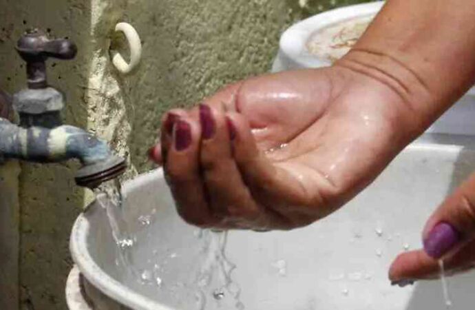Apagón por fuertes vientos reduce abasto de agua en el Centro y Sur de Hermosillo