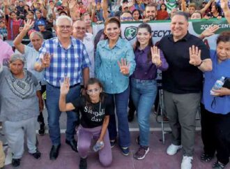 Lorenia Valles reafirma compromiso con las familias del Poblado Miguel Alemán
