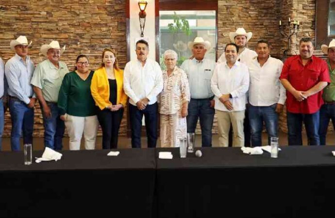 “La fuerza de Sonora está en su gente”: Javier Lamarque al escuchar a mujeres trabajadoras y presidentes municipales de la sierra