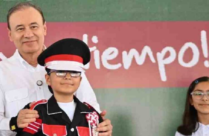 Avanza Gobierno de Sonora en la organización del ciclo escolar 2026-2027; concluye entrega de uniformes en Hermosillo