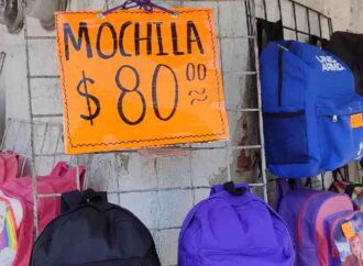 Comercios del centro se enfocan en la venta de artículos escolares