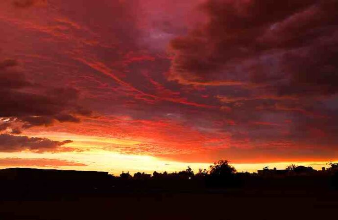 Hermosillo, entre calor extremo y tormentas: prevén rachas de hasta 90 km/h