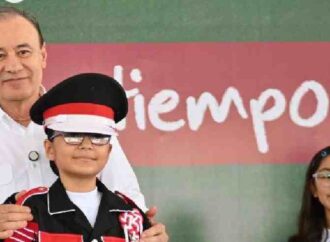 Entrega Gobernador Durazo más de 35 mil uniformes gratuitos en Cajeme antes del inicio de ciclo escolar