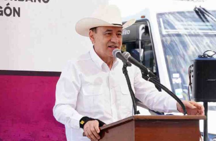 Durazo entrega siete nuevas unidades de transporte urbano para Cajeme
