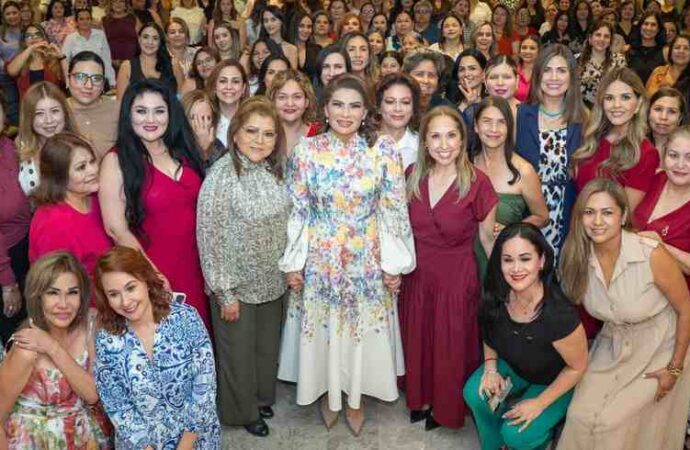 Lorenia Valles llama a construir juntas “El Tiempo de las Mujeres”