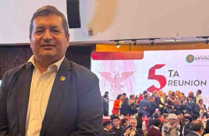 Participa Jacobo Mendoza en la plenaria de legisladores de Morena