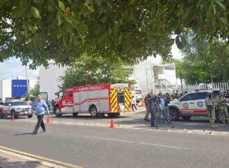 Evacuan a personas del hospital del ISSSTE por fuga de gas