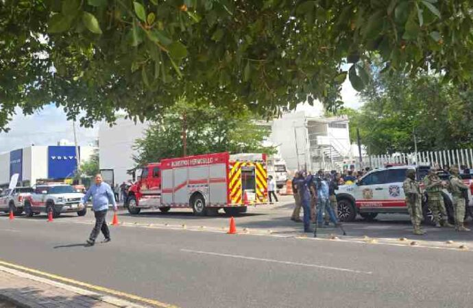 Evacuan a personas del hospital del ISSSTE por fuga de gas