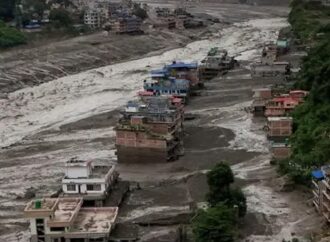 Inundaciones en Nepal dejan 95 muertos y más de 400 personas desaparecidas