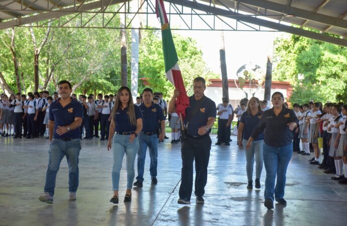 Entre entusiasmo y “aura” de estudiantes arranca ciclo escolar en Navojoa