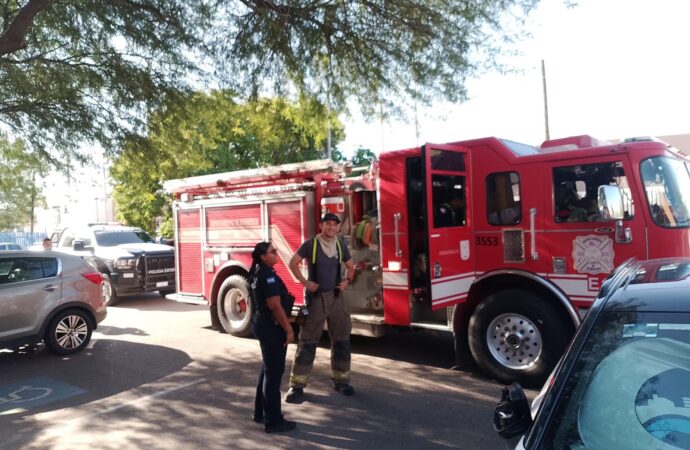 Conato de incendio en escuela alfaes moviliza a bomberos en Hermosillo
