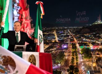 Historia, orgullo y celebración; gobernador Durazo conmemora junto a miles de sonorenses el 216 aniversario de la Independencia