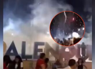 Pirotecnia cae cerca del público durante Grito en Palenque; cuatro personas resultan lesionadas