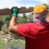 Debido a las lluvias DIF mantiene entrega de láminas a familias afectadas