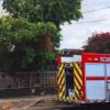 Arde casa donde acumulaban reciclables y basura en Hermosillo