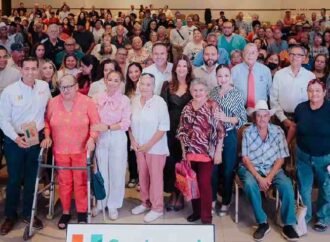 Supera Toño Astiazarán las 2 mil 600 prótesis entregadas con Construyendo Sonrisas