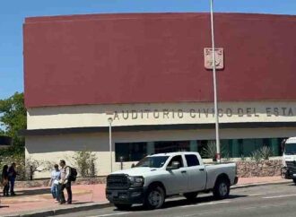 Destaca Durazo 2 millones de becas y reducción en deserción escolar en su V Informe