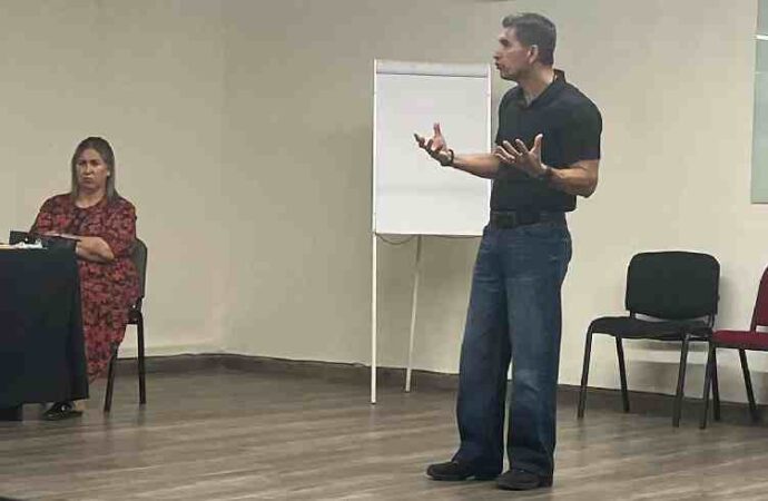 Capacita Unión de Usuarios a ciudadanos en Mediación