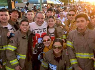 Reconoce Toño Astiazarán 80 años de servicio del Departamento de Bomberos de Hermosillo con carrera