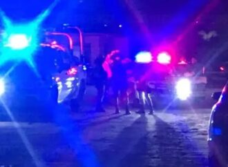 Persecución termina con tres detenidos y armas aseguradas en pueblitos