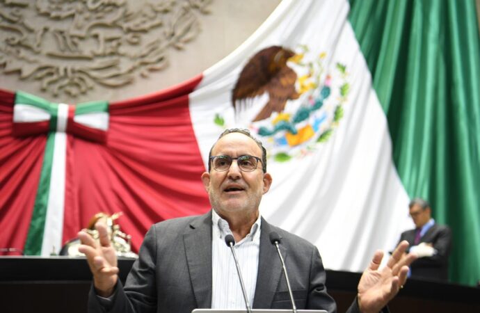 Agustín Rodríguez suma a diputados de Sonora para solicitar 2,500 millones de pesos para hospital del ISSSTE