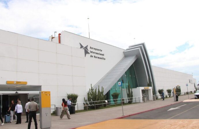 Reanudarán actividades el aeropuerto de Hermosillo y consulado americano