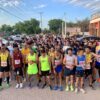 Más 400 atletas participan en el 5K Orígenes del Orgullo Mayo, edición “Fernando Montes Chávez”