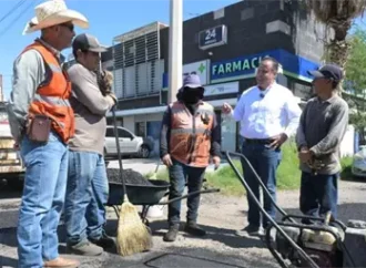 Hermosillo refuerza cuadrillas de bacheo; busca reparar más de un millón de metros cuadrados en 2026