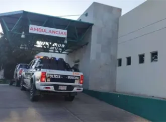 Dos niñas de 13 años chocan en cuatrimoto contra una barda en Hermosillo; una está grave