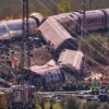 SRE reporta siete mexicanos heridos en choque de trenes en España; buscan a un connacional desaparecido