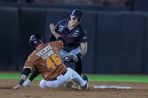 Naranjeros vence 4-2 a Venados y cierra con triunfo la serie en Hermosillo