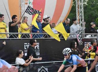 Toño Astiazarán da arranque a L’Étape by Tour de France con más de 1,200 ciclistas en Hermosillo