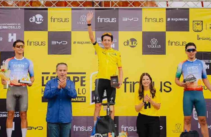 Premia Toño Astiazarán a ganadores y destaca el éxito de L’Étape by Tour de France: “Hermosillo está hecho para grandes cosas”