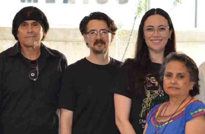 Invitan al círculo de lectura del libro “Despojos de tinta”